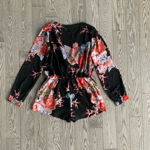 Cotton Candy Romper🌺💕 - Picture 2 of 5